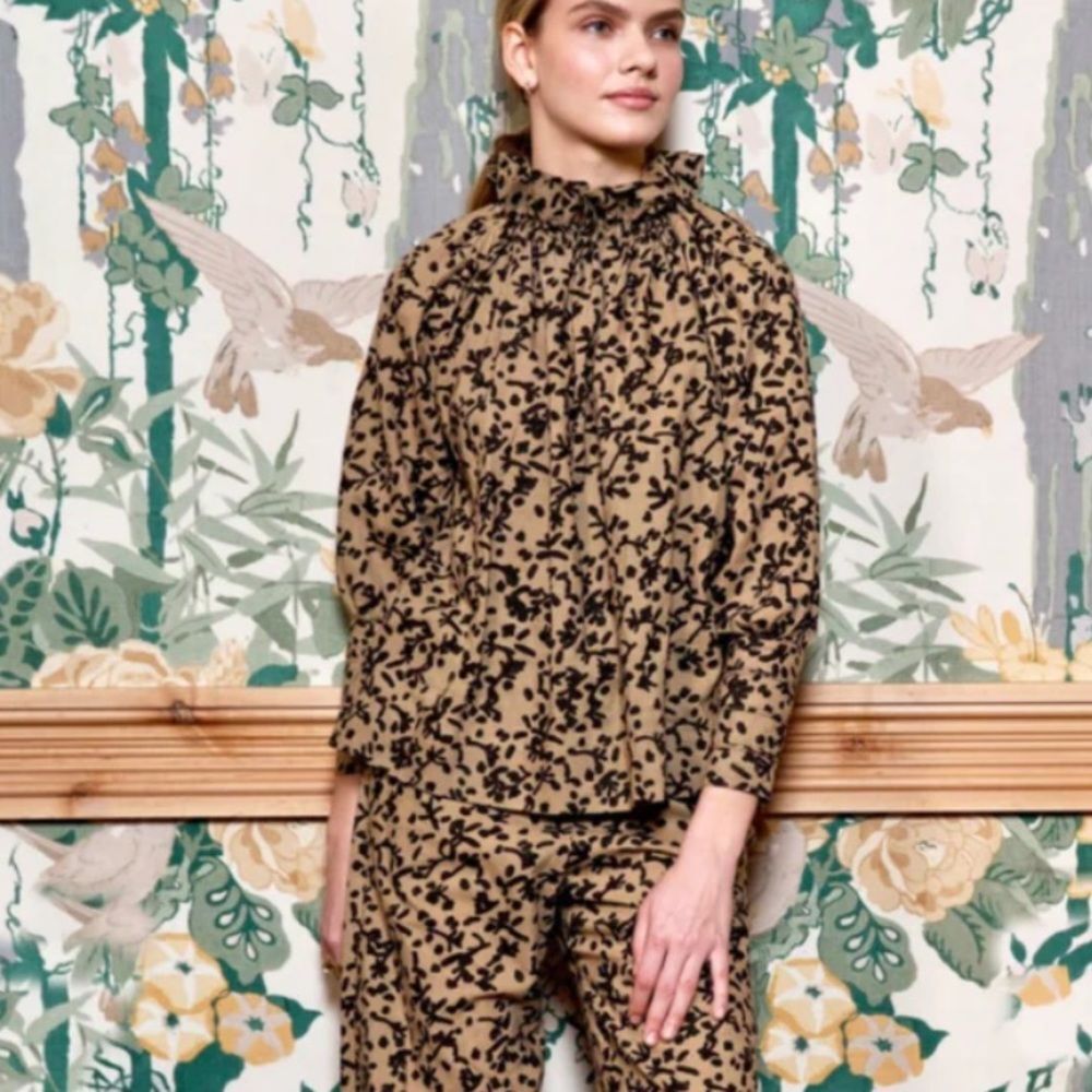 Womens Tan Floral-Print Ruffle-Neck Long-Sleeve Blouse